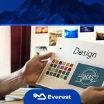 تصميم هوية بصرية متكاملة تشمل تصميم الشعار واختيار الألوان والخطوط وإعداد دليل العلامة التجارية